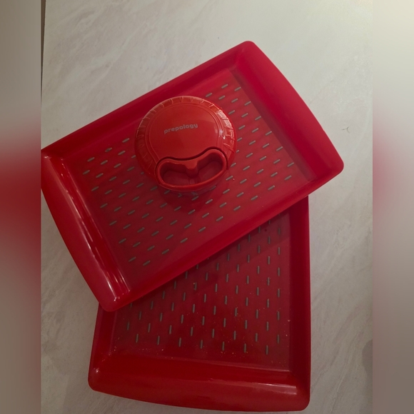 Prepology Other - Prepology Chopper & 2 Trays